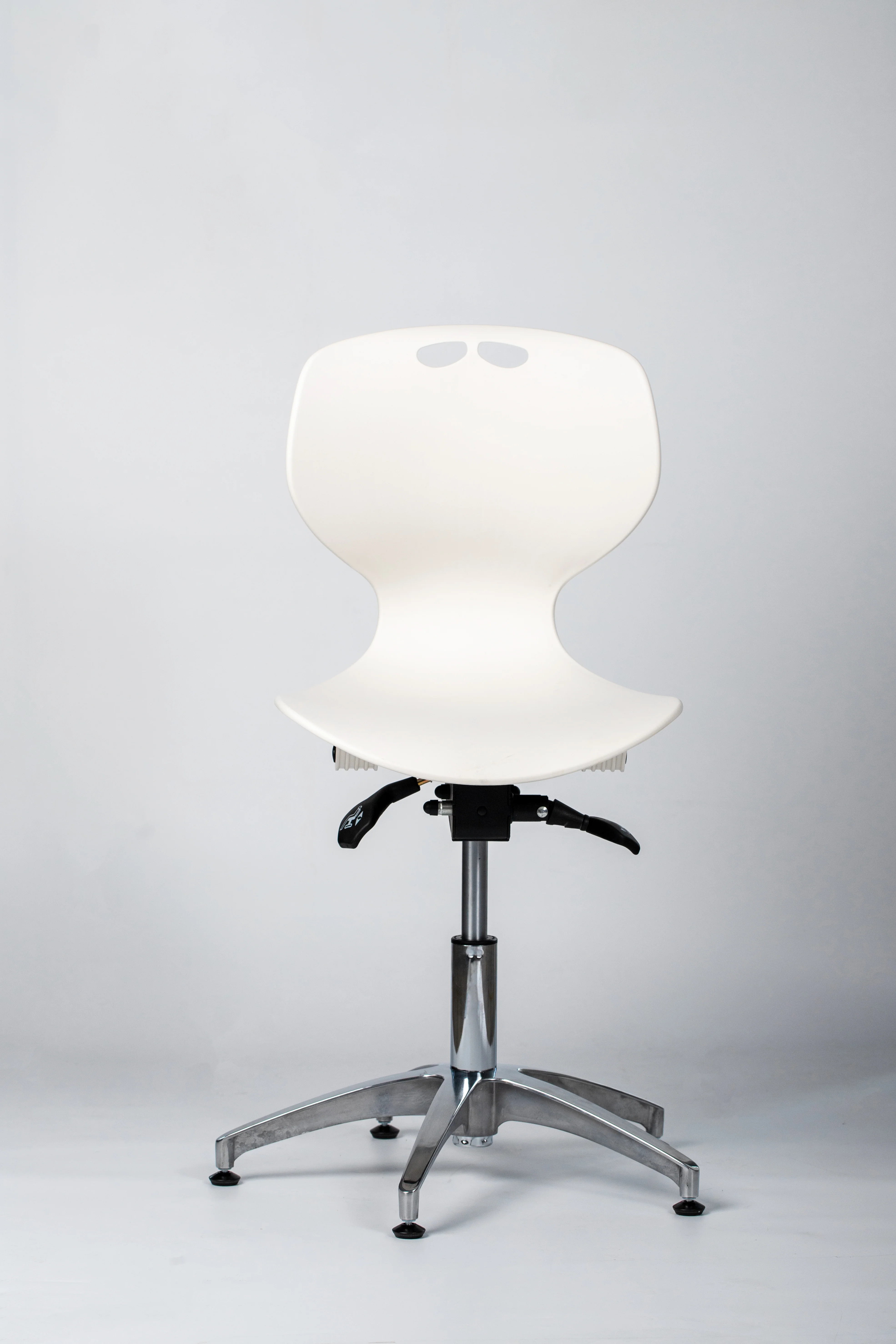 TILTING POTTER'S CHAIR STOOL - Image 7