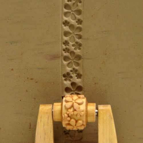 MKM MINI HANDLE ROLLER - DAISY (MRL-012) - Image 2