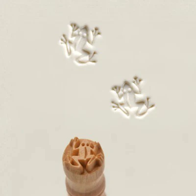 MKM SMALL STAMP - DANCING FROG (SCS-156) - Image 3
